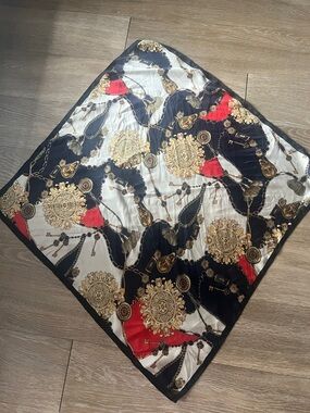 Zara Baroque Chain & Tassel Print Scarf in Black, White & Gold